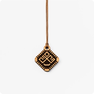 Детский оберег Лельник из дуба