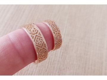 Обережное кольцо из золота со Славянскими символами