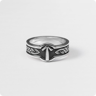 Кольцо с руной Тейваз (Тюр) из серебра