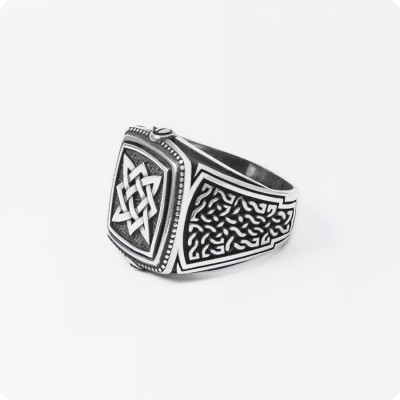 Кольцо с Оберегом Звезда Руси (Квадрат Сварога)