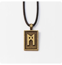 Руна Манназ из латуни