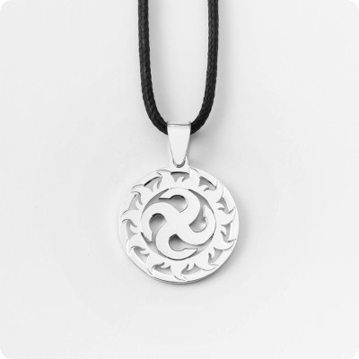 Оберег Сваор из серебра в Солнечном Круге