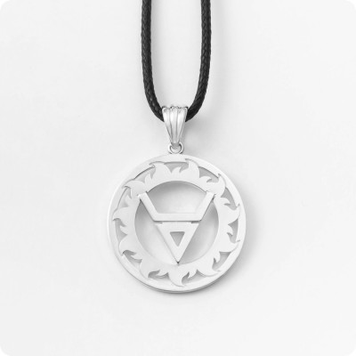 Оберег Символ Велеса (Волоса) из серебра в Солнечном Круге