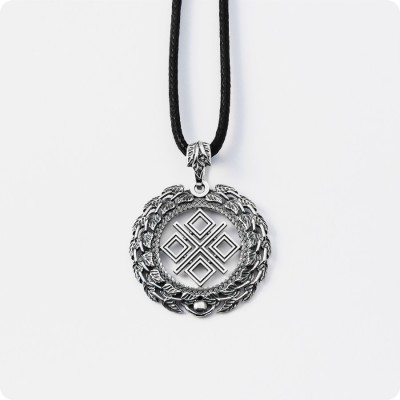 Оберег Макошь (Мокошь) в берёзовых листьях