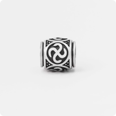 Шарм - бусина с оберегом Сваор из серебра