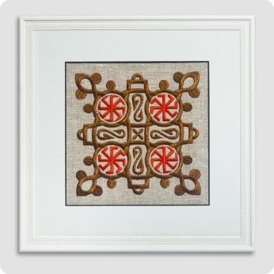 Настенная вышивка оберег со славянскими символами - Коловрат, Колядник и Ладинец